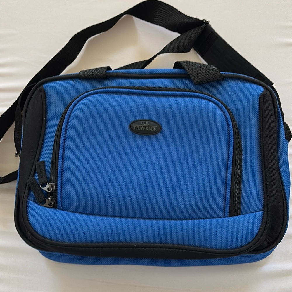 US Traveler personal bag. Cosmetic bag. Blue. New